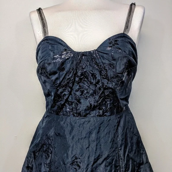 $695 Nicole Miller Collection Cocktail Dress - Picture 3 of 8